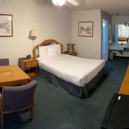 Formosa Inn Fresno Zewnętrze zdjęcie