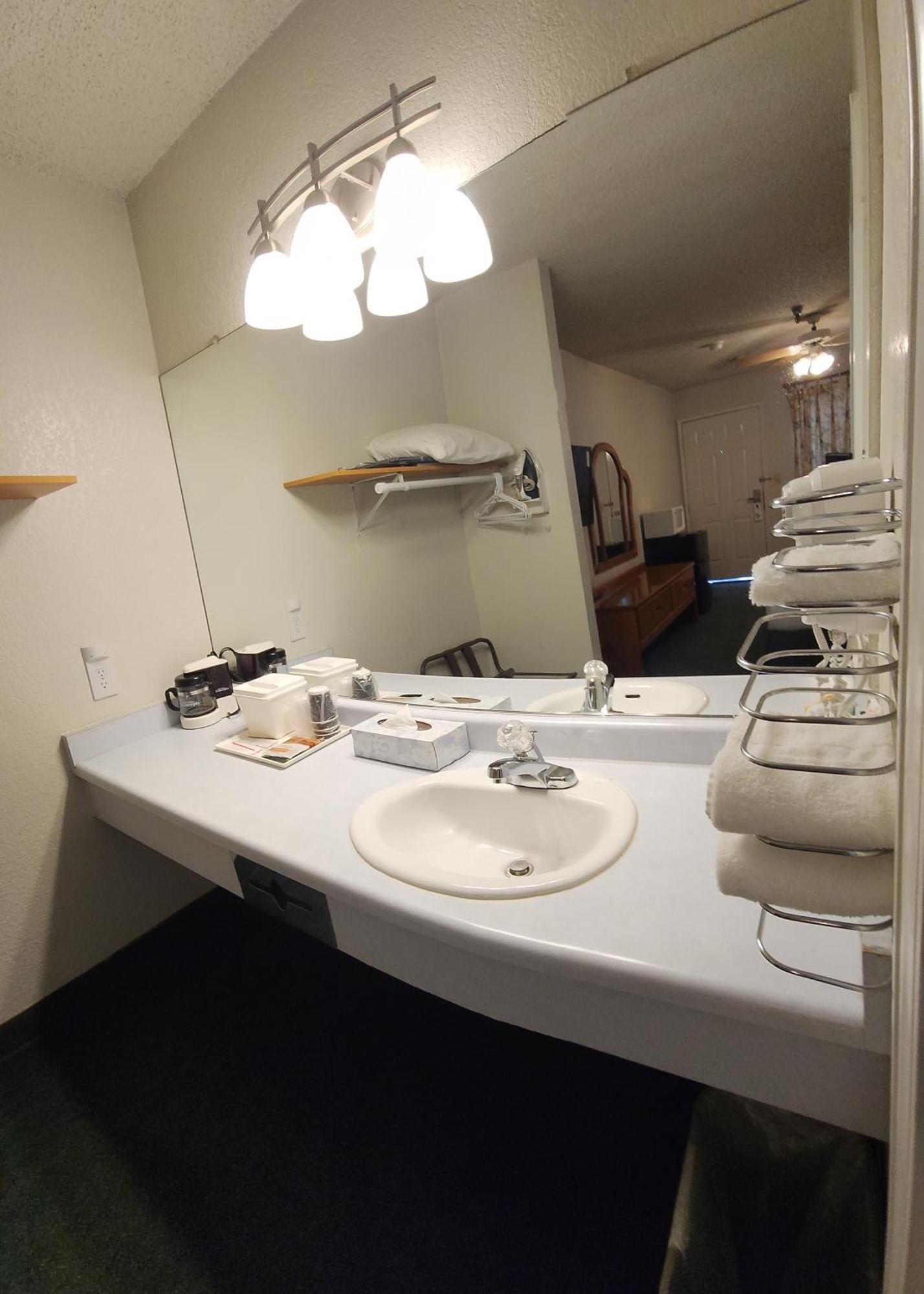 Formosa Inn Fresno Zewnętrze zdjęcie